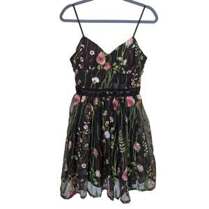 Gigi's Closette Glendale MacDuggal Style Flower Embroidered A Line Dress Size 6